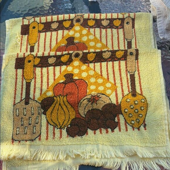 Vintage Fall Mushroom pumpkin Kitchen Towels - Picture 1 of 7